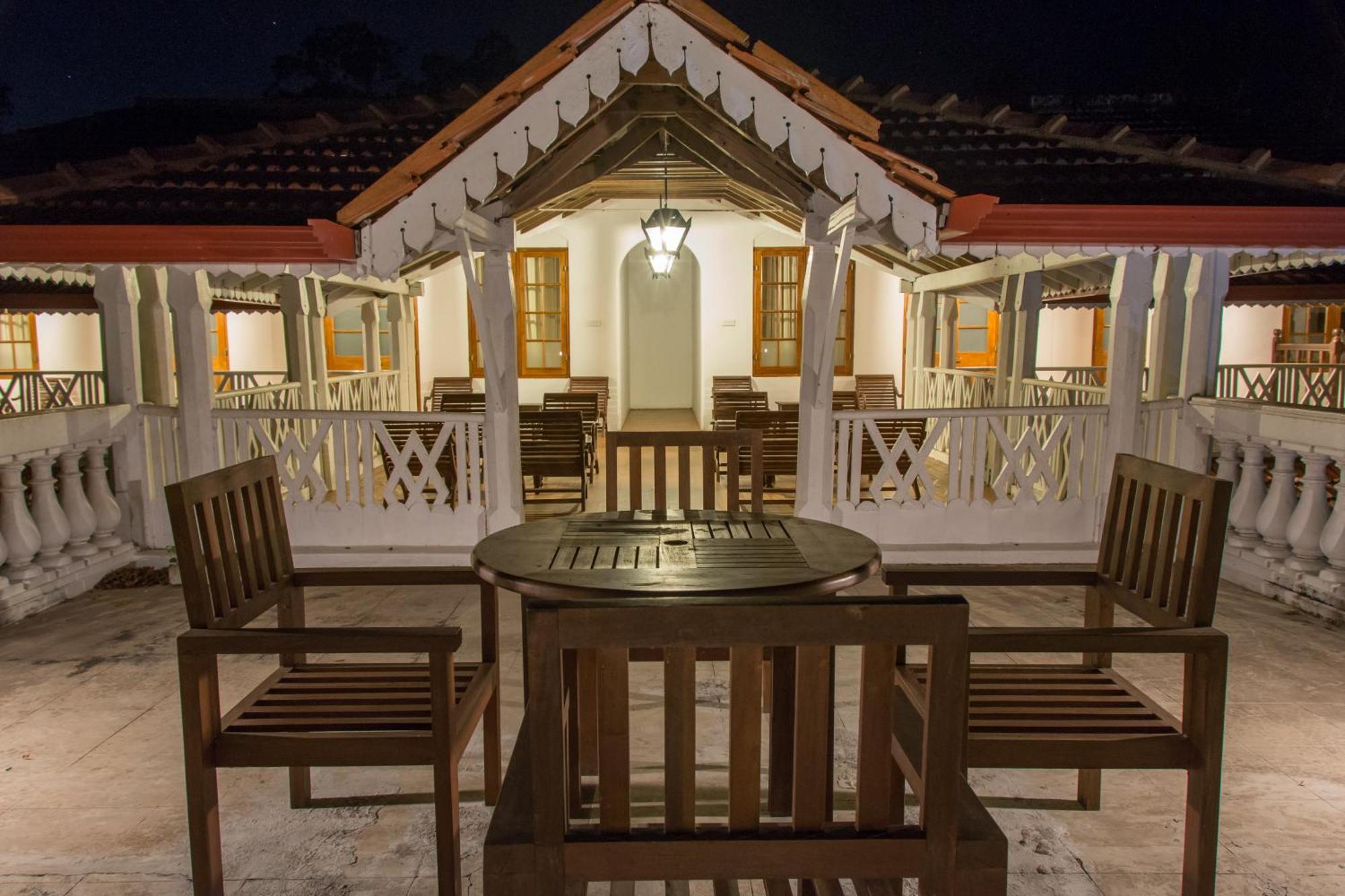 The Sanctuary At Tissawewa Hotell Anuradhapura Eksteriør bilde